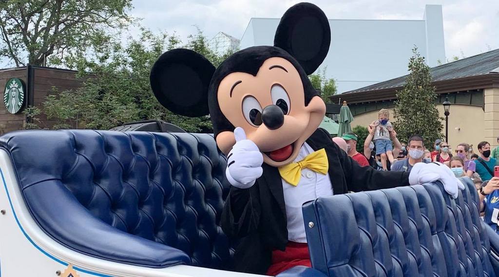 Disney Cruise Line Discontinuing Onboard Mickey Mail Character Autograph  Service in August • The Disney Cruise Line Blog