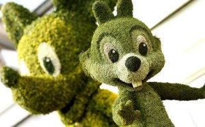 2015 epcot flower and garden topiaries