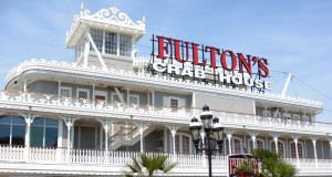 fulton's crab house paddlefish