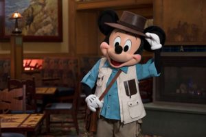 disneyland character dining mickey mouse storytellers cafe