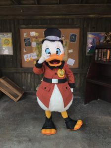donald's dino-bash disney's animal kingdom