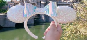disney minnie ears sparkly new disneyland walt world iridescent title