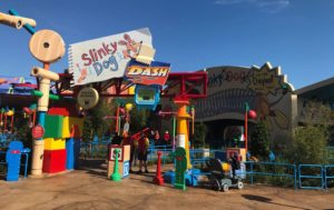 slinky dog dash toy story land 2