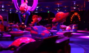 toy story land night hollywood studios