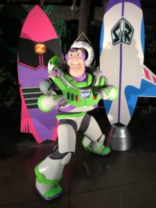 typhoon lagoon glow nights 2018 review 2