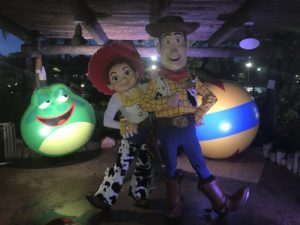 typhoon lagoon glow nights 2018 review 2
