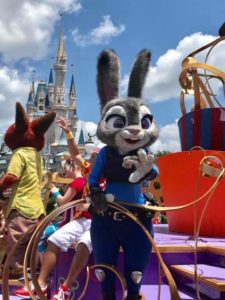 move it shake it magic kingdom ending deceber 2018 B