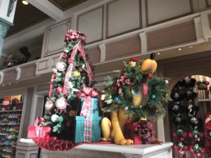 magic kingdom walt disey world christmas decorations 20181