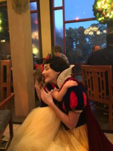 snow white storybook dining artist point disney's wilderness lodge title