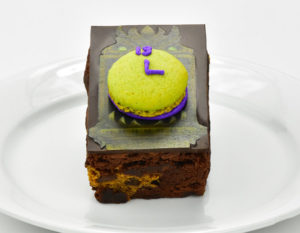 haunted mansion cupcake