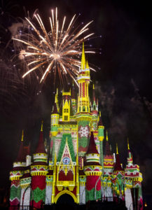 Minnie's Wonderful Christmastime Fireworks